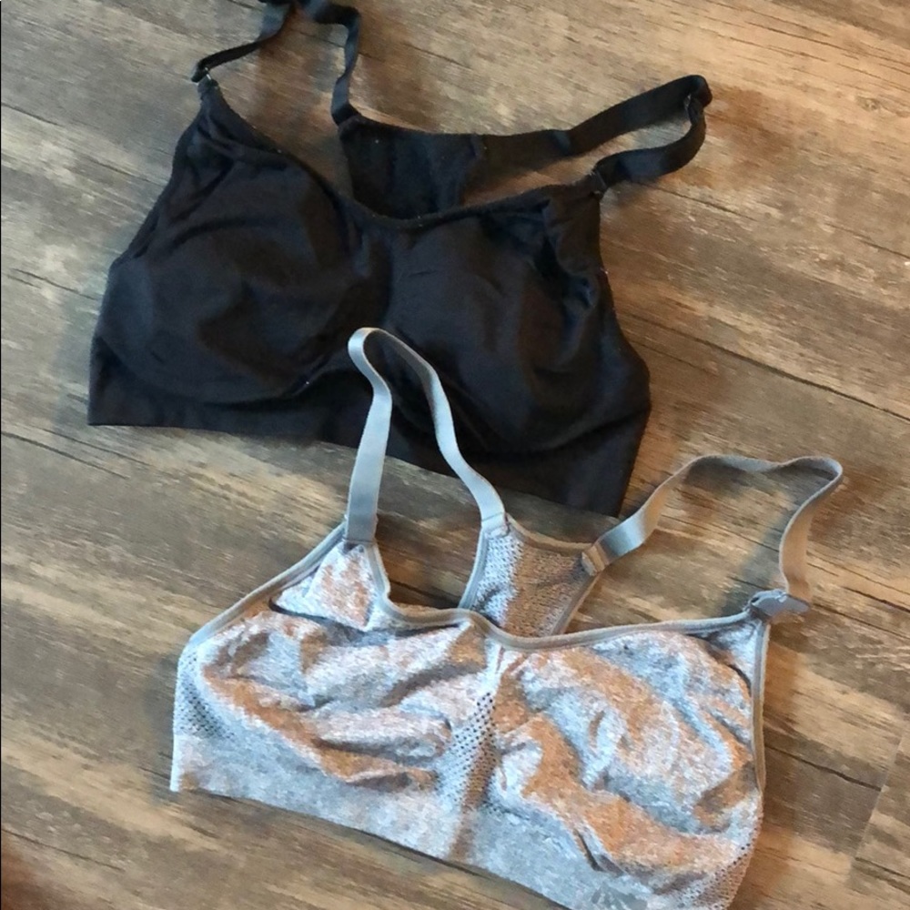 2 sports bras
